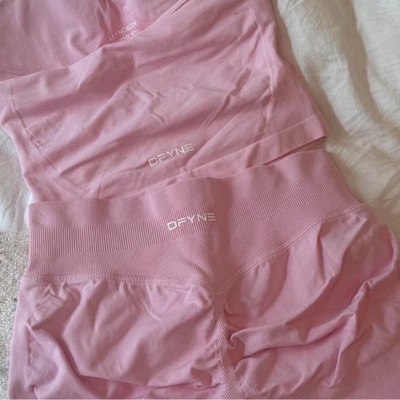 DFYNE pink set - Picture 4 of 4